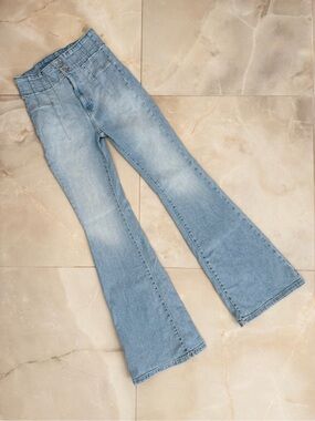 FREE PEOPLE Jayde Flare Jeans